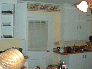 /eric/kestrelsnest-blog/raw/branch/main/static/legacy/house/livingtokitchen.gif
