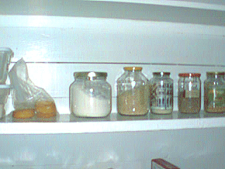 /eric/kestrelsnest-blog/raw/branch/main/static/legacy/house/pantry.gif